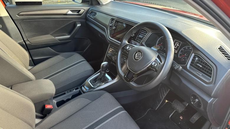 Volkswagen T-Roc 1.5 TSI EVO Design 5dr DSG Petrol Hatchback